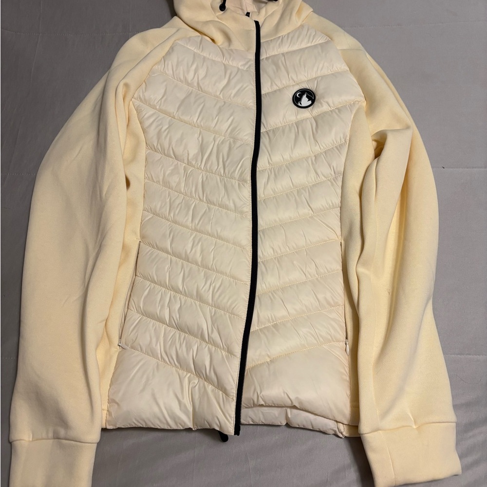 Elegant Cream Puffer Jacket